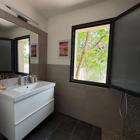 La Petite Provence Maison Climatisee Independante Avignon Pour 2 A 4 Personnes * Villeneuve-lès-Avignon